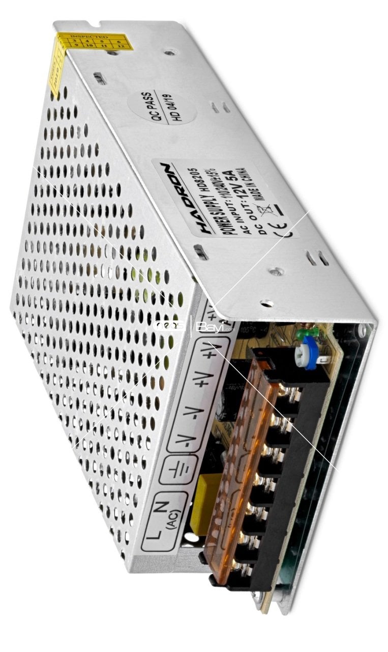 HADRON HD8209 ADAPTÖR METAL 12V 5A 11.1*7.8*3.6CM SMALL
