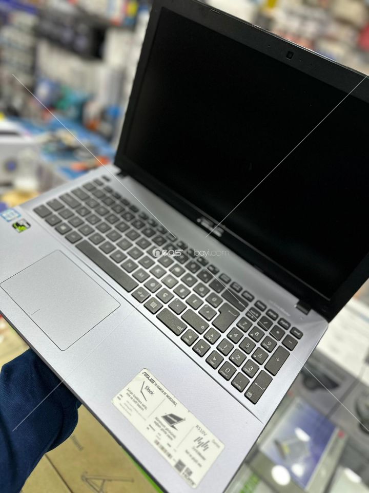 Asus R510V 15,6'' İ76700HQ 24GB RAM FHD LED 120GB SSD NVIDIA GeForce GTX 950M 2GB