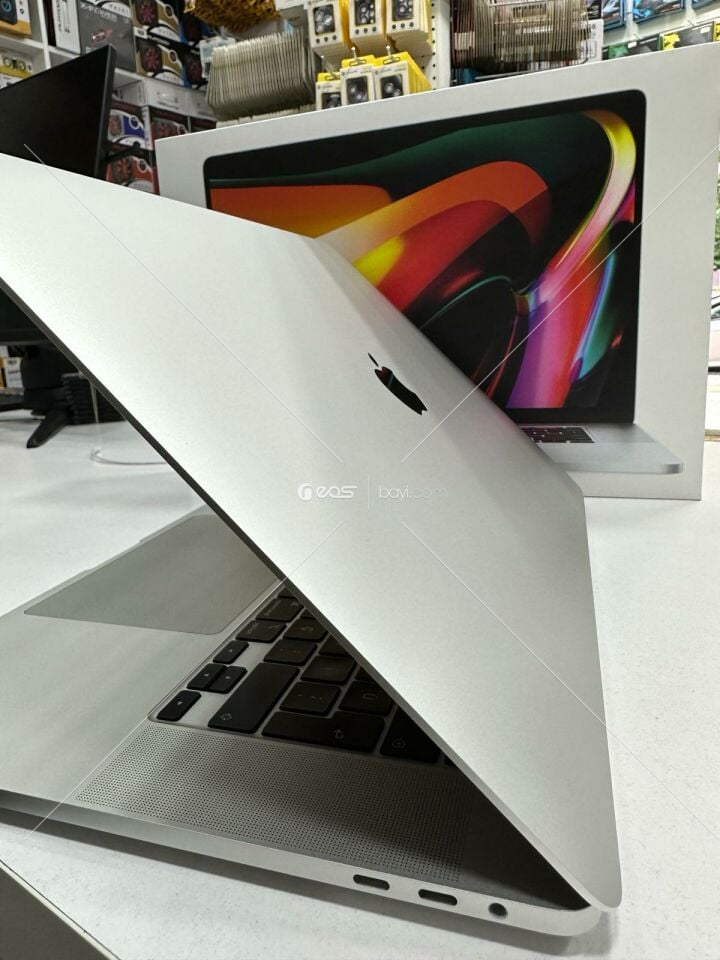 Apple MacBook Pro 16 İnç (MVVL2TU/A) Notebook Kozmetik % 100 KUTU VAR