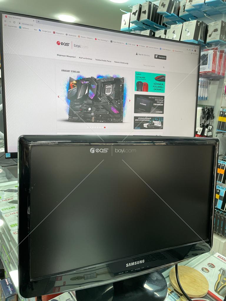 Samsung 22'' Monitör Kozmetik%95 Temiz Durumda VGA
